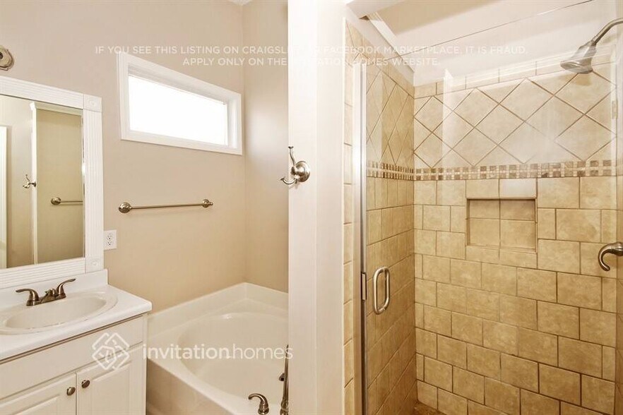 Building Photo - 4251 Brighton Way NW