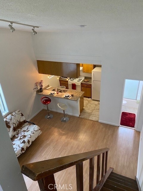 Building Photo - 1943 Vista Del Mar Ave