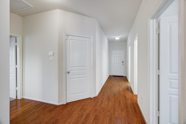 Building Photo - 3323 Creole Bay Ln