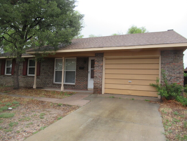 Primary Photo - 2902 Garland Terrace