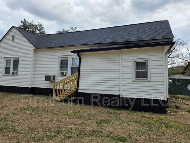 Building Photo - 283 L R White Rd