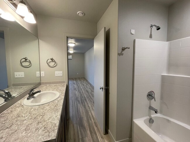 Building Photo - 3 bedroom, Modern Duplex available soon!