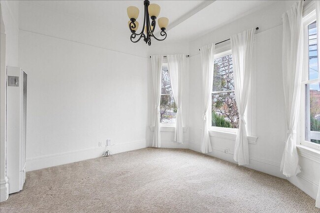 Building Photo - 1817 Sherman St