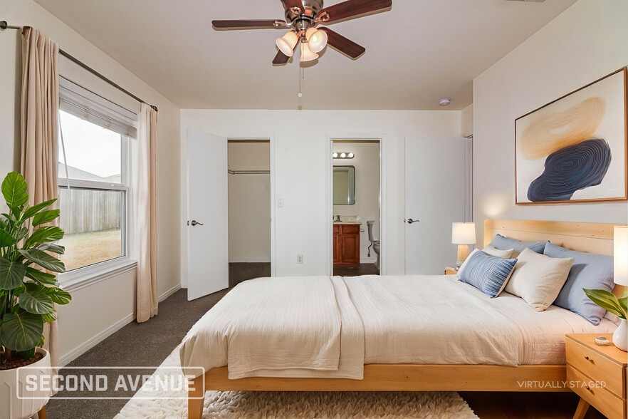 Building Photo - 6021 Determine Ln