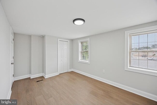 Building Photo - 635 Stanton Christiana Rd