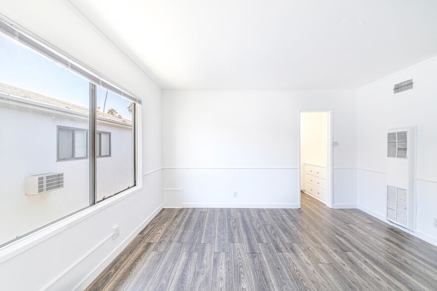 Building Photo - 5757 La Mirada Ave