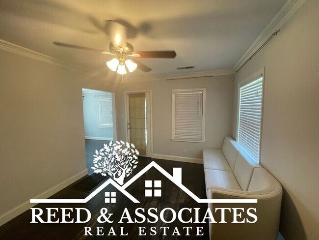 Building Photo - Updated Home Located in Berclair Area~