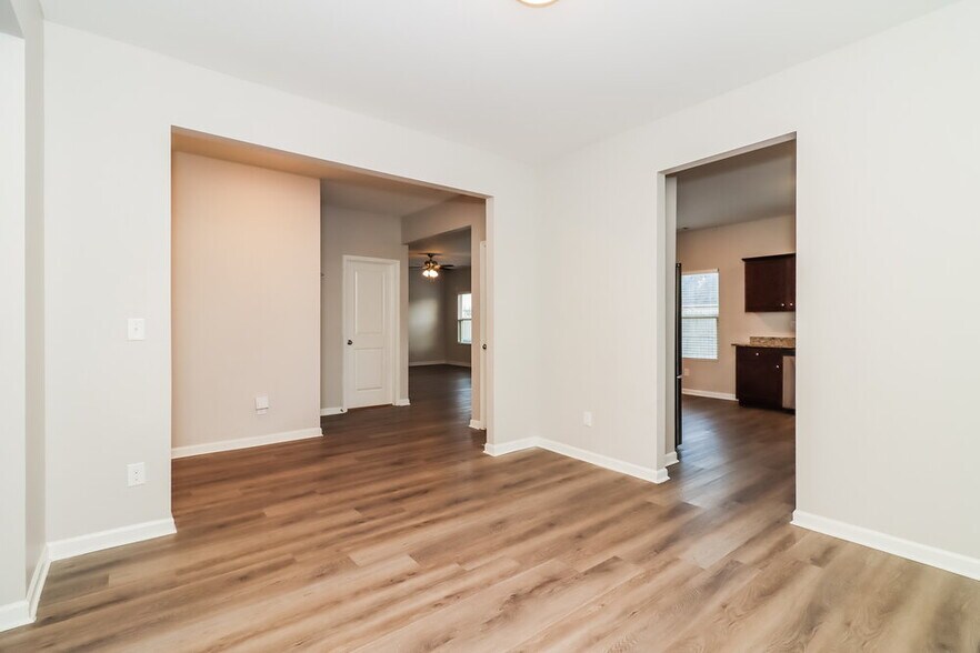 Building Photo - 167 Aberdeen Way