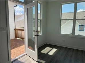 Building Photo - 845 Green Sapling Trl