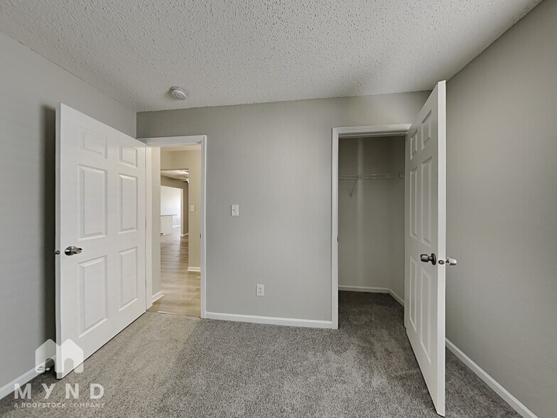 Building Photo - 1315 Osprey Way