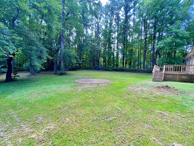 Building Photo - 9625 Shiloh Dr