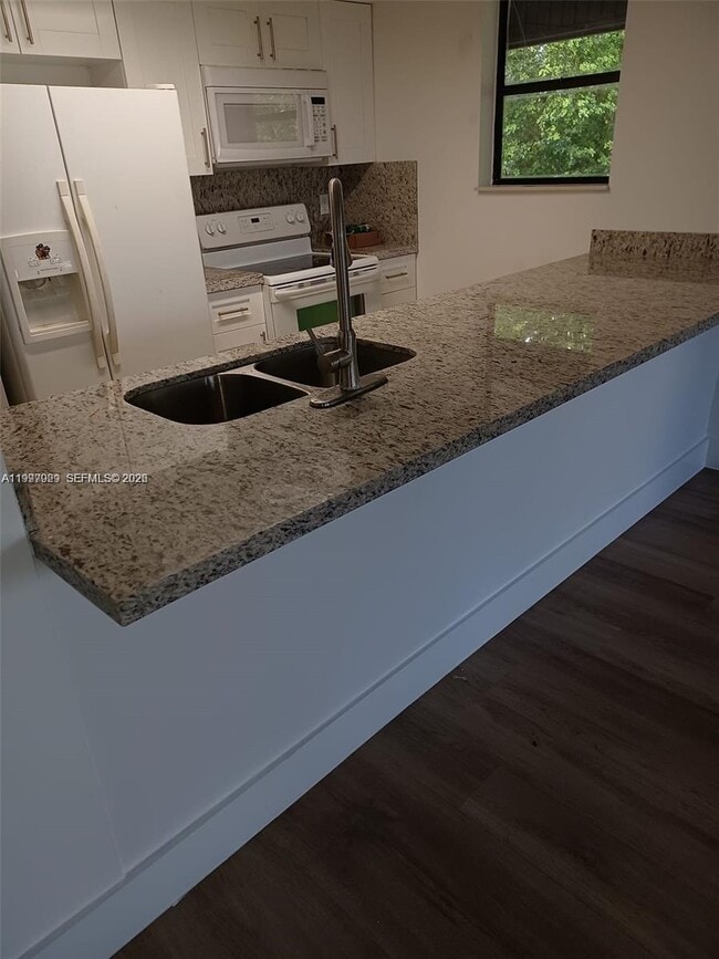 Building Photo - 16220 NW 2nd Ave