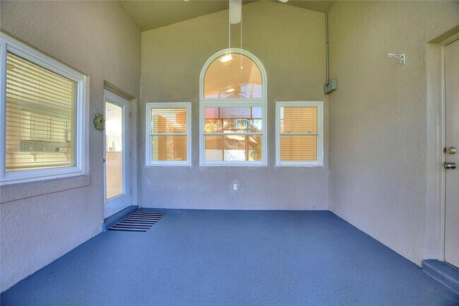 Building Photo - 6619 Imperial Oak Ln