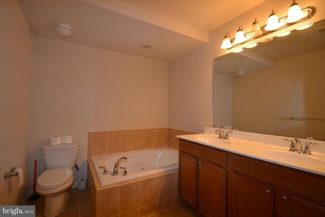 Building Photo - 1031 Ironwood Ln