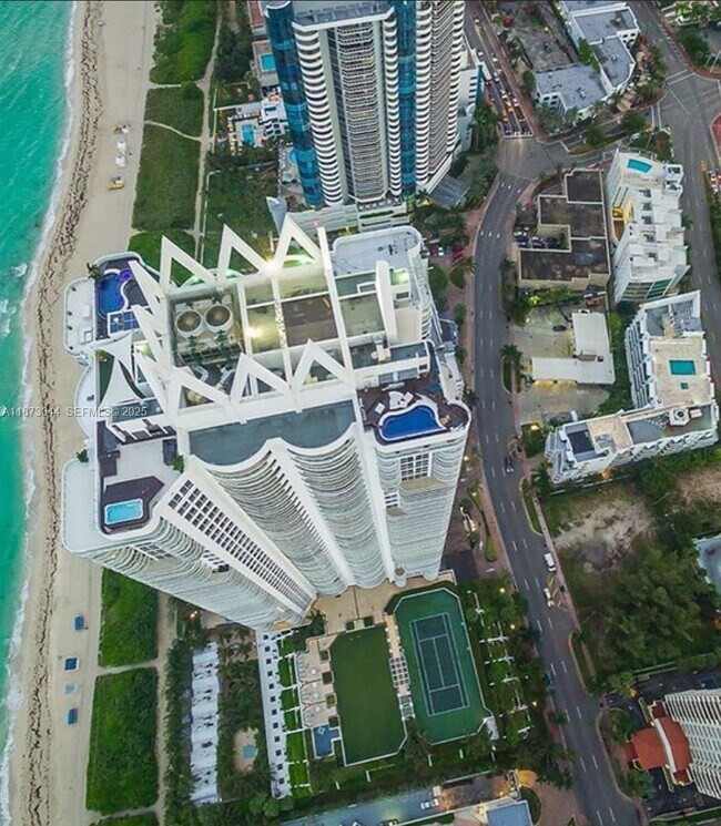 Building Photo - 6365 Collins Ave