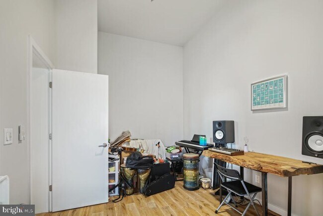 Building Photo - 412 S 13th St