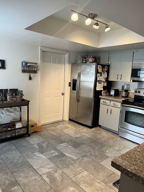 Building Photo - Beautiful Like New Home For Rent in Brandon!