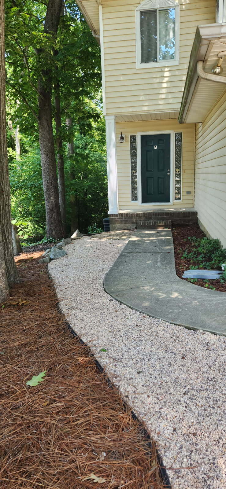Building Photo - 2025A Stoneycreek Dr