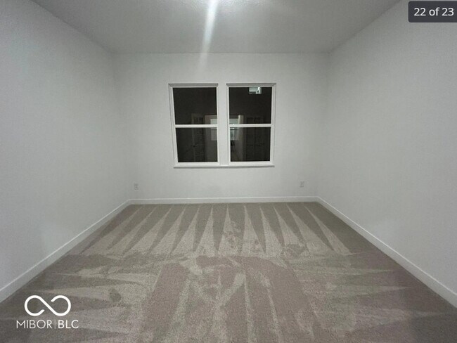 Building Photo - 729 Felix Dr