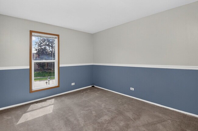 Building Photo - 436 Fordham Pl