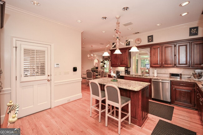 Building Photo - 1640 Lazy River Ln