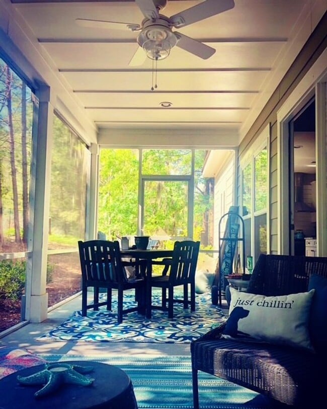 Building Photo - Stunning Home in Rose Hill!