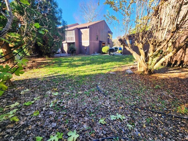 Building Photo - 3106 Bethel Rd