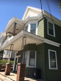 Building Photo - 1633 Broadway