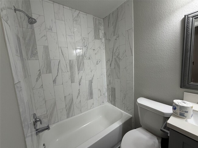 Building Photo - 14830 Hiram Clarke Rd