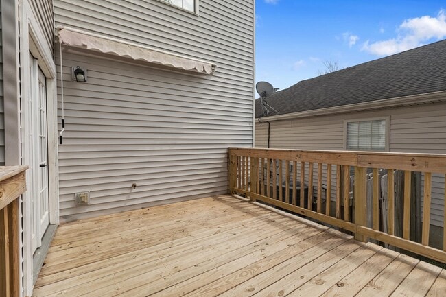 Building Photo - 364 Forest Hill Dr