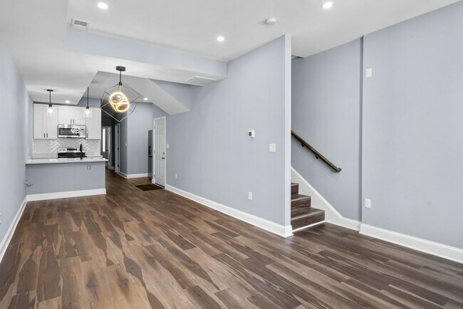 Building Photo - 1613 Edmondson Ave