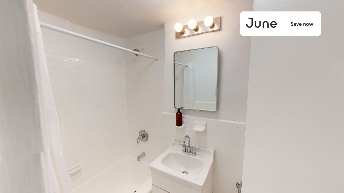 Building Photo - 20 Avenue A Ave