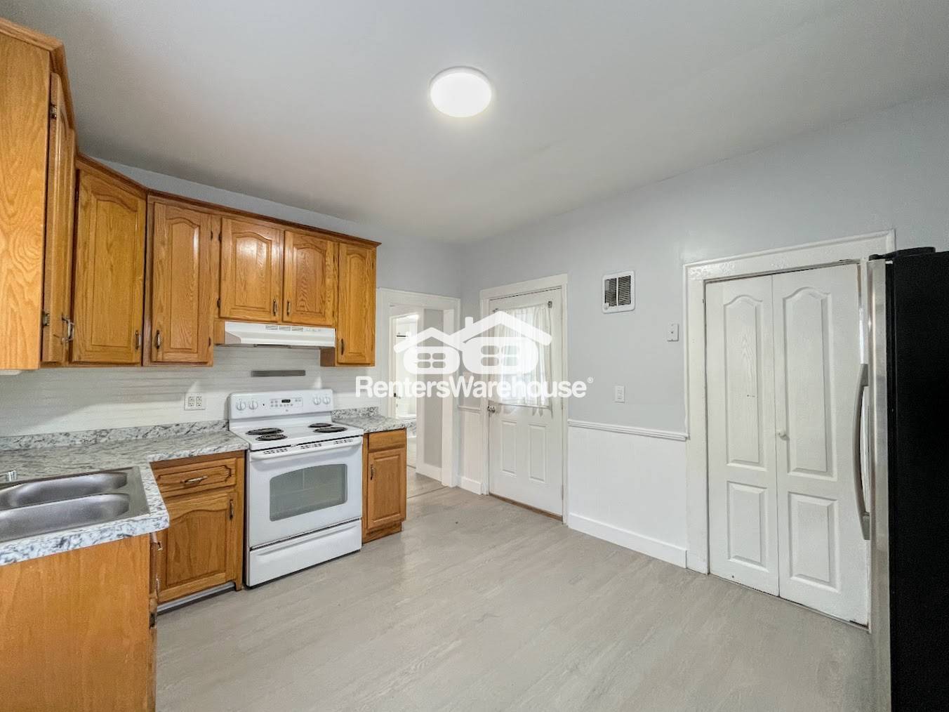 Building Photo - 315 Highland Ave