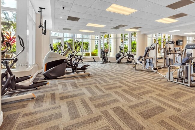 Building Photo - 801 Brickell Key Blvd