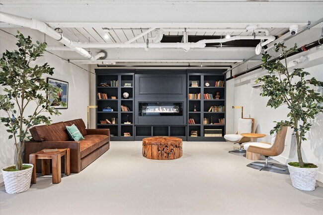 Building Photo - Spinning Mill