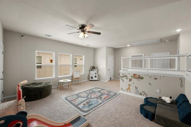 Building Photo - 11800 Seaside Wds Dr