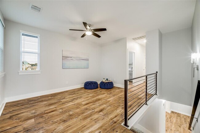 Building Photo - 18529 Staghorn Dr