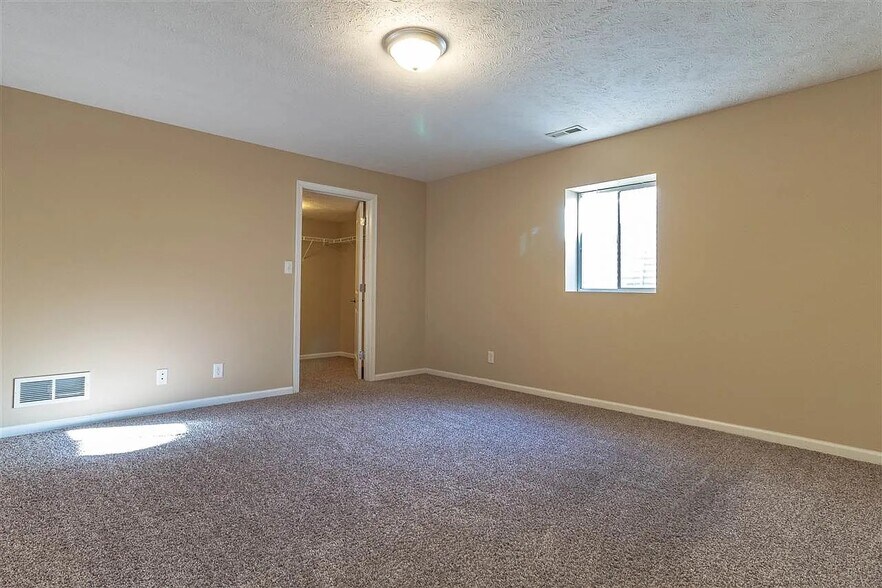 Building Photo - 5503 Sandhutton Ct