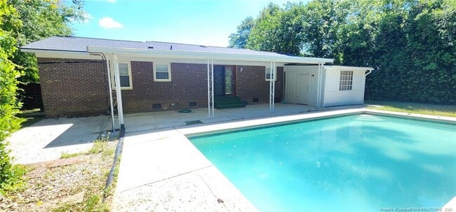 Building Photo - 1508 Darvel Ave