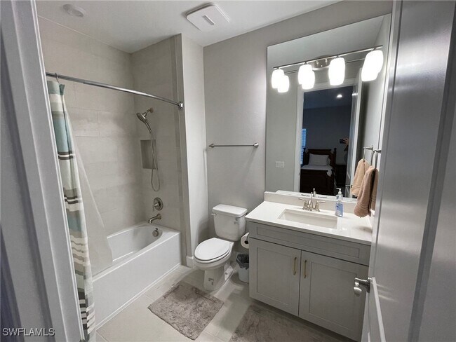 Building Photo - 15587 Montello Ln