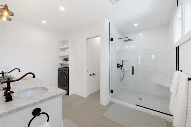 Building Photo - 17C Basket Neck Ln