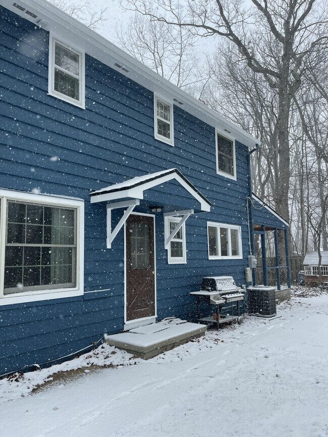 Building Photo - 1433 Catalina Dr