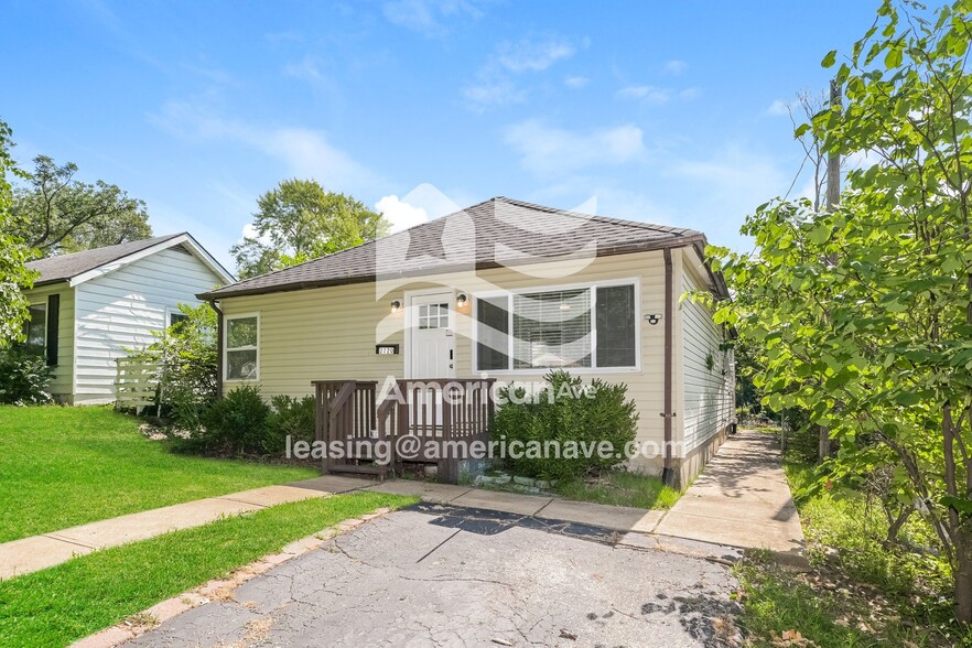 Building Photo - 2220 Gaebler Ave