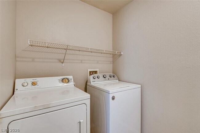 Building Photo - 5424 Pepperpike Ave