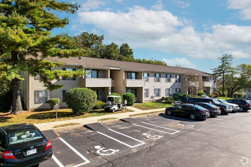 Forest Woods 101 Forest Pky Valley Park MO 63088 Apartment Finder