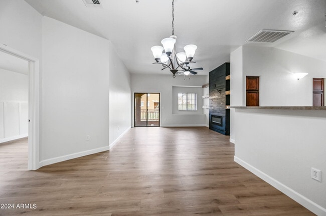 Building Photo - 2150 W Alameda Rd