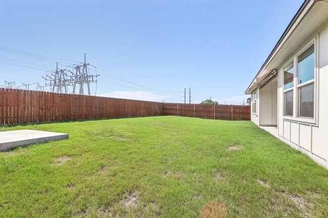 Building Photo - 9701 Kensley Rose Dr