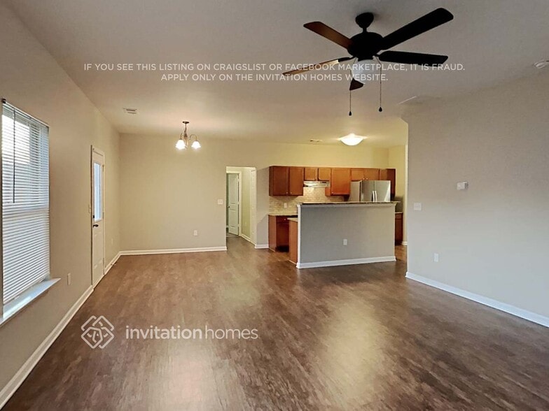 Building Photo - 3095 Franklin St