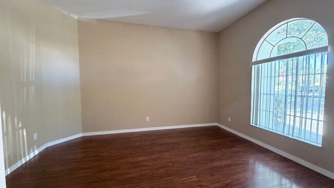 Building Photo - 691 Errol Pkwy