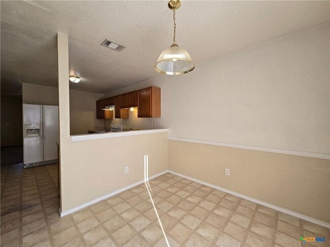 Building Photo - 2808 Leroy Cir